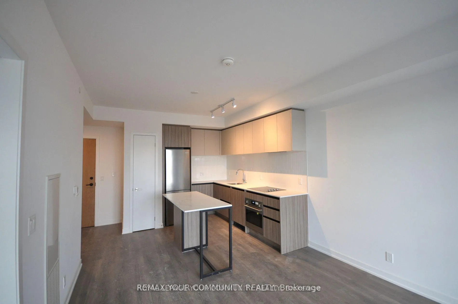 Photo 6 of Unit 310, 7950 Bathurst Street, Vaughan, Beverley Glen — HOMEH