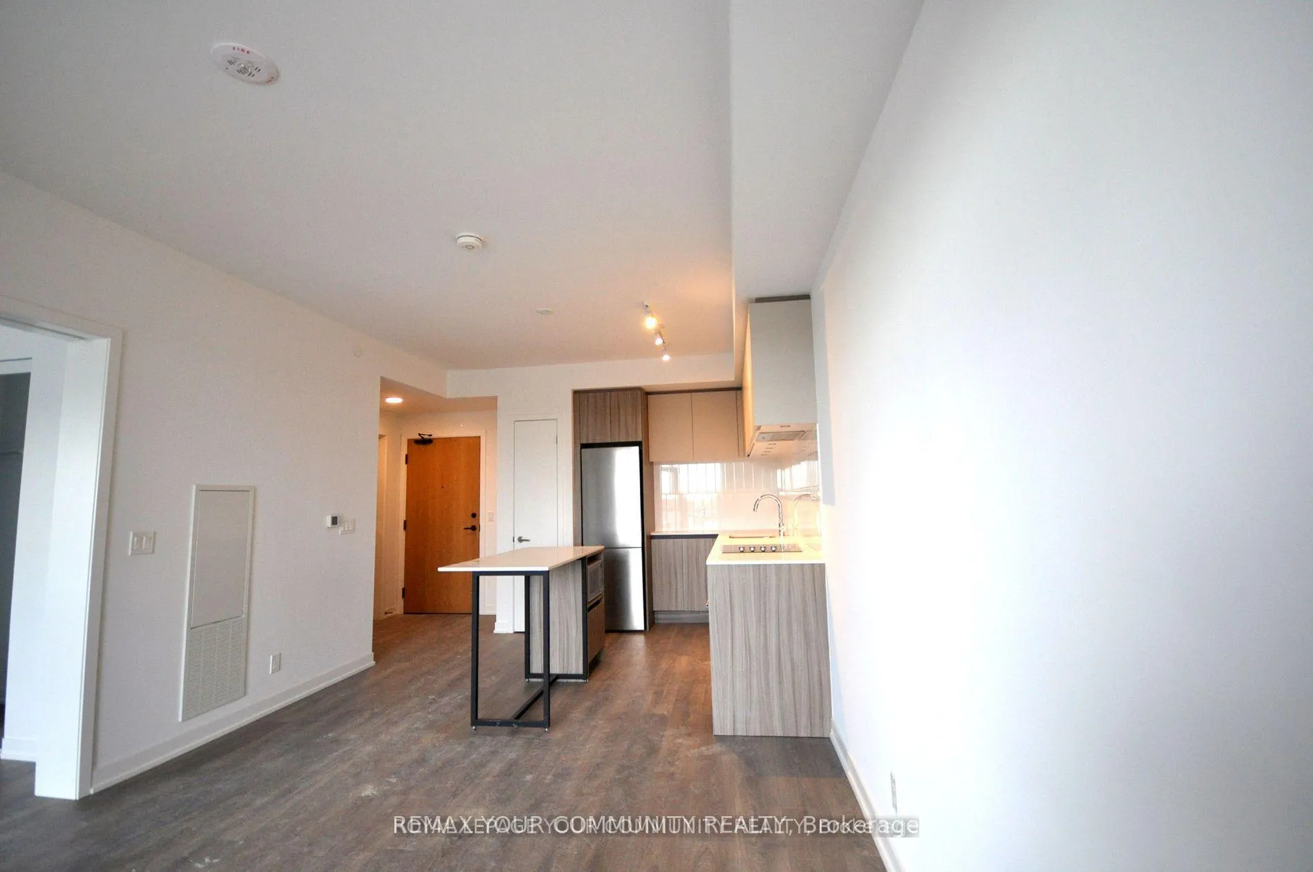 Photo 7 of Unit 310, 7950 Bathurst Street, Vaughan, Beverley Glen — HOMEH
