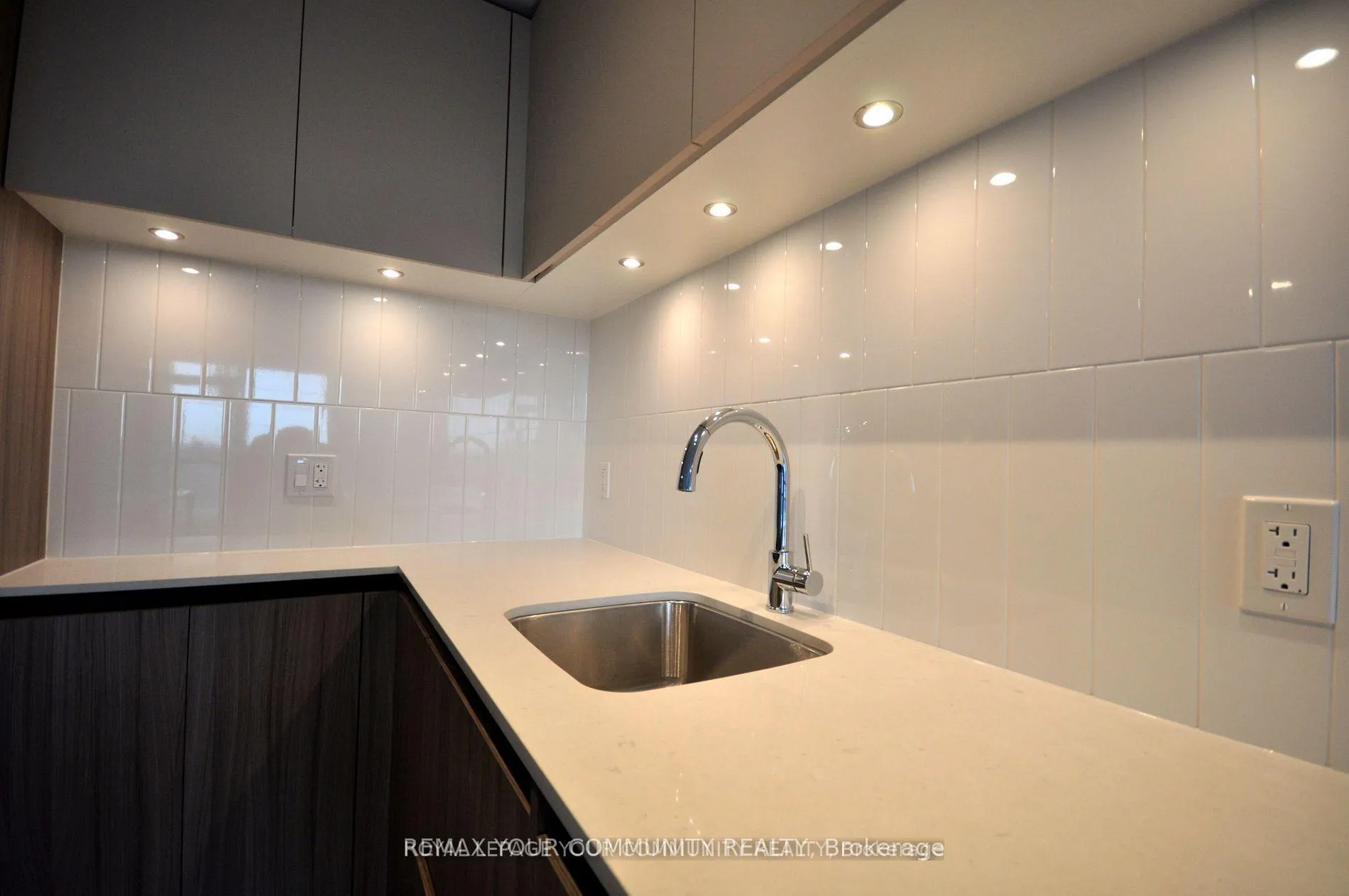 Photo 9 of Unit 310, 7950 Bathurst Street, Vaughan, Beverley Glen — HOMEH