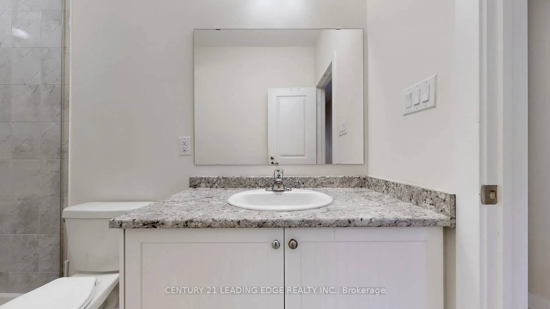 Photo 41 of 75 Mikayla Lane, Markham, Cornell — HOMEH