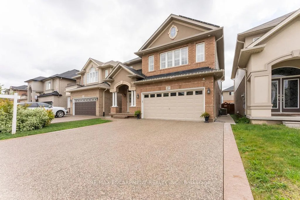 Photo 2 of 67 Bellroyal Crescent, Hamilton, Stoney Creek — HOMEH