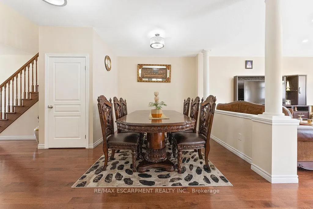 Photo 6 of 67 Bellroyal Crescent, Hamilton, Stoney Creek — HOMEH