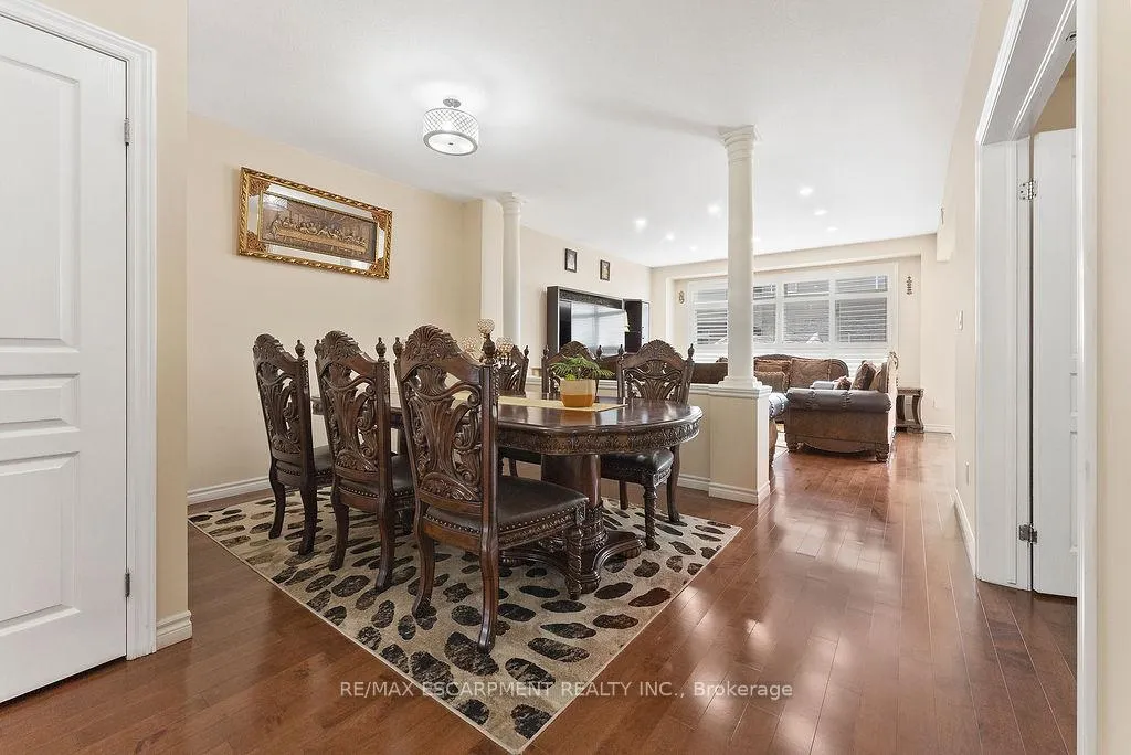 Photo 7 of 67 Bellroyal Crescent, Hamilton, Stoney Creek — HOMEH