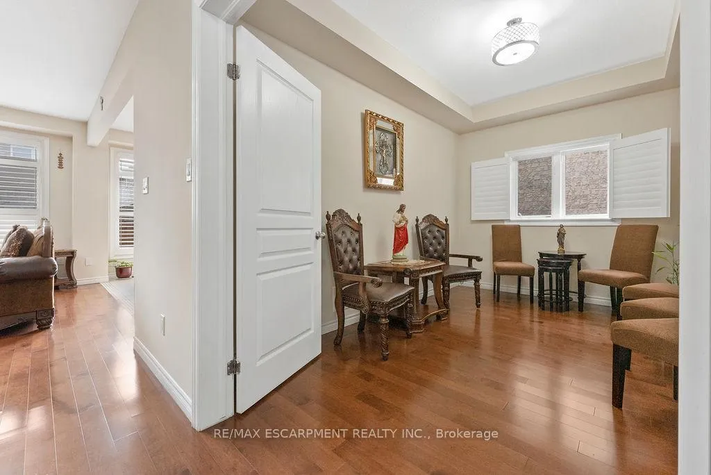 Photo 13 of 67 Bellroyal Crescent, Hamilton, Stoney Creek — HOMEH