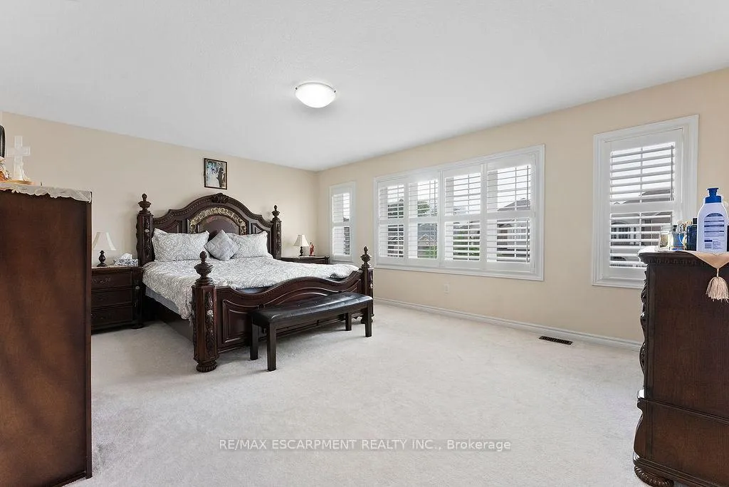 Photo 24 of 67 Bellroyal Crescent, Hamilton, Stoney Creek — HOMEH