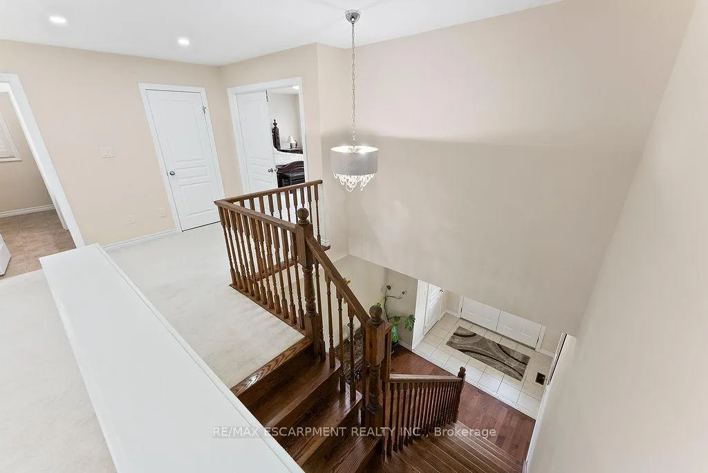 Photo 29 of 67 Bellroyal Crescent, Hamilton, Stoney Creek — HOMEH
