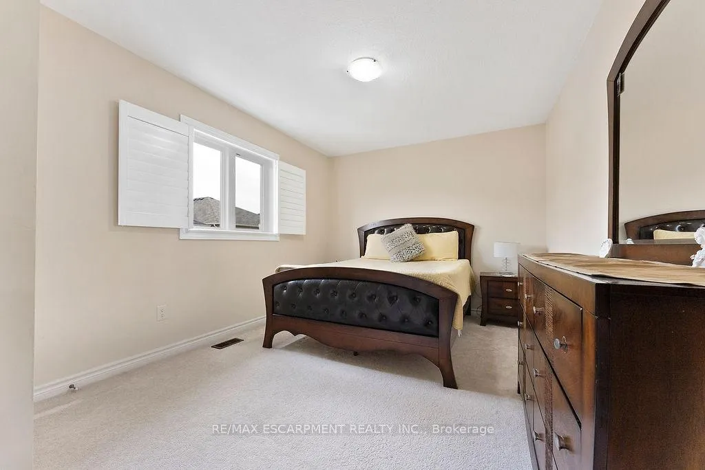 Photo 35 of 67 Bellroyal Crescent, Hamilton, Stoney Creek — HOMEH