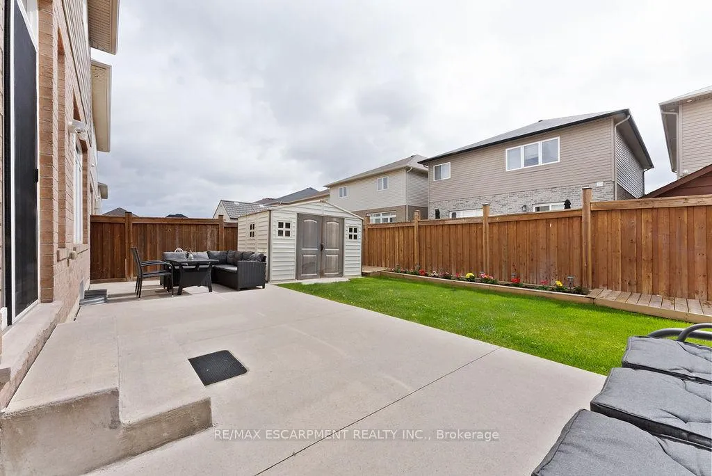 Photo 40 of 67 Bellroyal Crescent, Hamilton, Stoney Creek — HOMEH