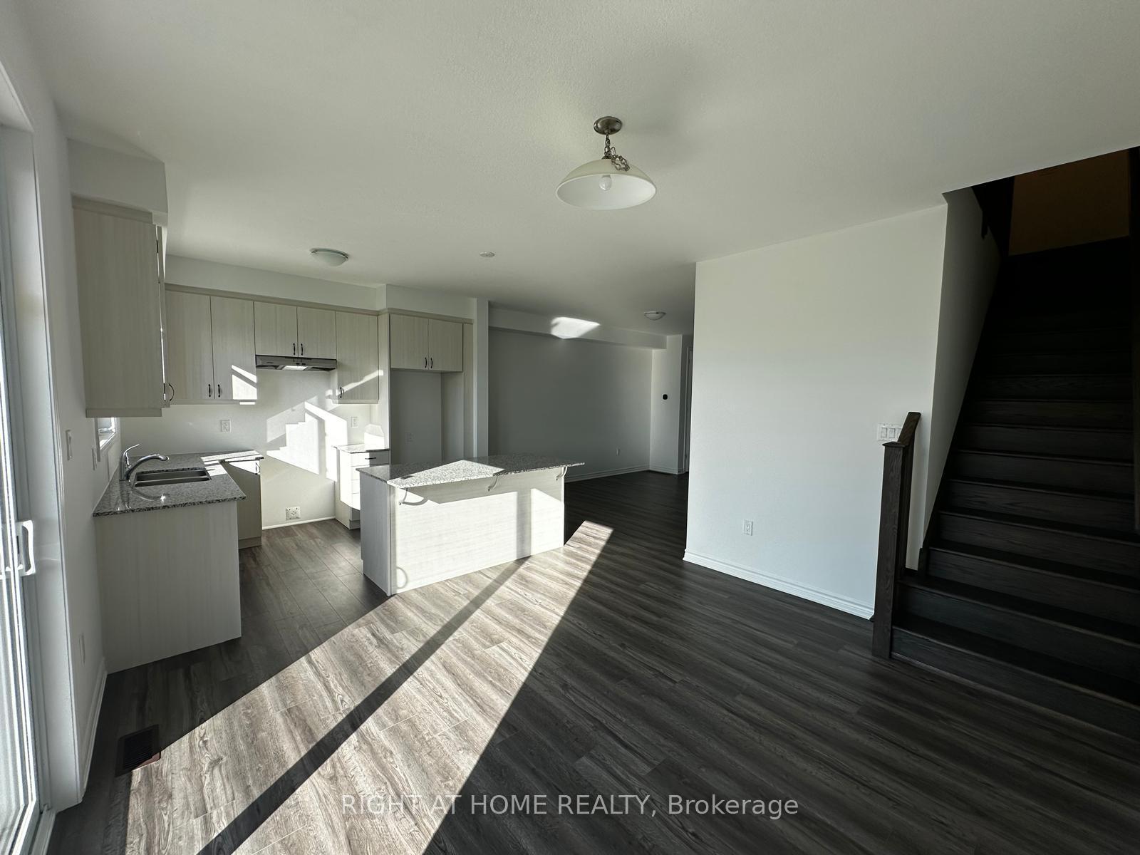 Photo 24 of 349 Millstone Street, Kitchener — HOMEH