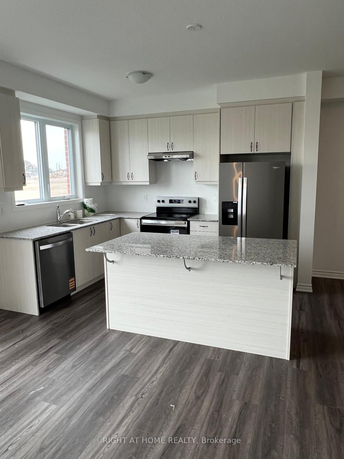 Photo 28 of 349 Millstone Street, Kitchener — HOMEH