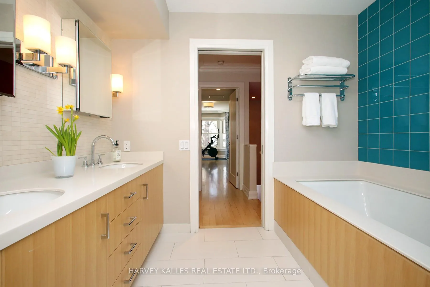 Photo 21 of 431 Sumach Street, Toronto, Cabbagetown-South St. James Town — HOMEH