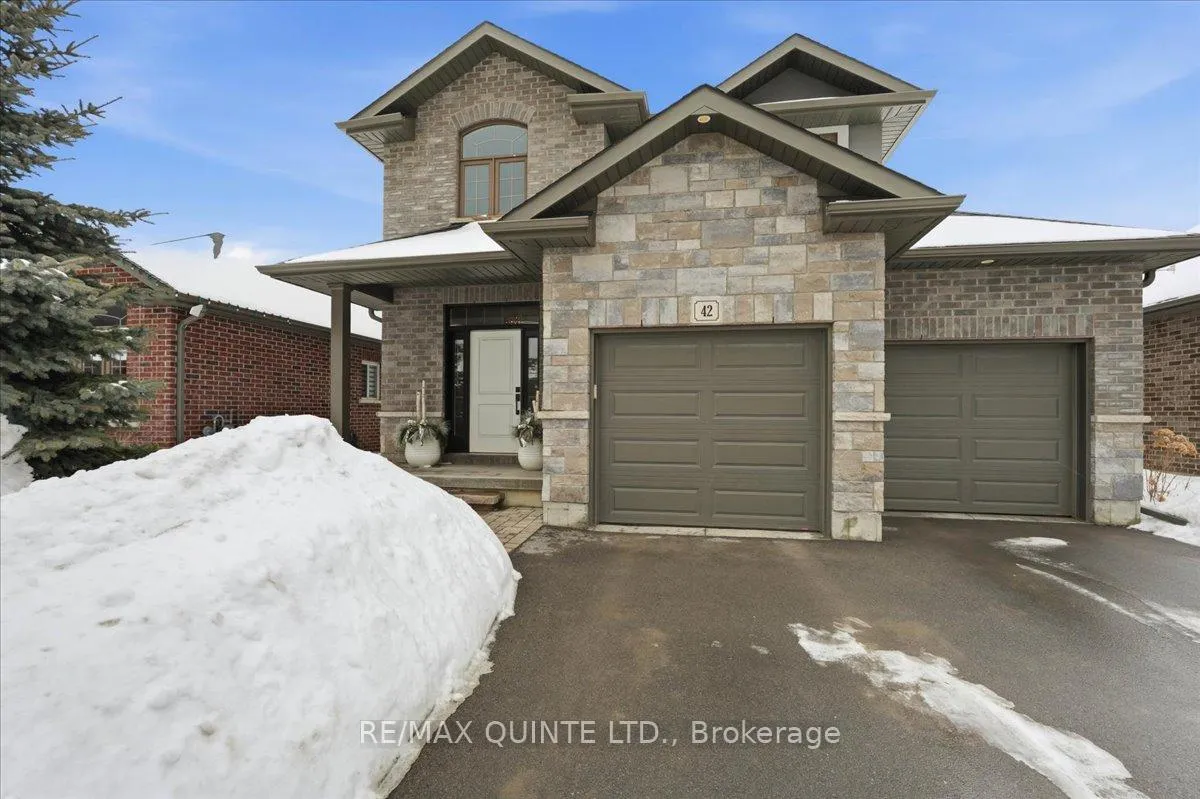 Photo 1 of 42 Kempton Avenue, Belleville, Thurlow Ward — HOMEH