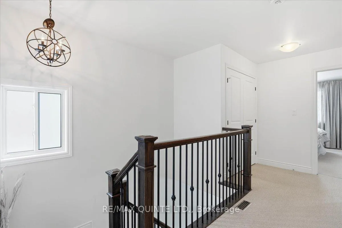 Photo 18 of 42 Kempton Avenue, Belleville, Thurlow Ward — HOMEH