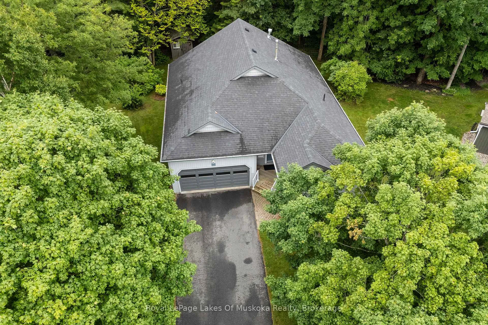 Photo 1 of 25 Stonehedge Close, Gravenhurst, Muskoka (S) — HOMEH