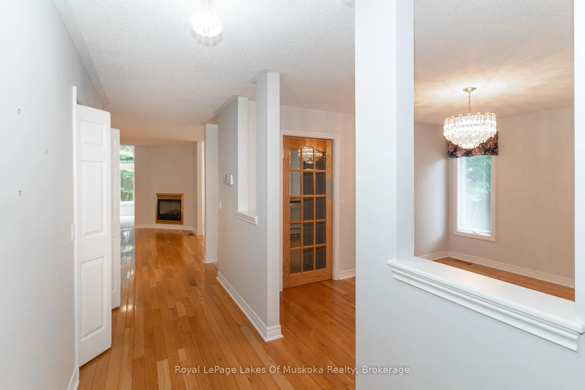 Photo 5 of 25 Stonehedge Close, Gravenhurst, Muskoka (S) — HOMEH