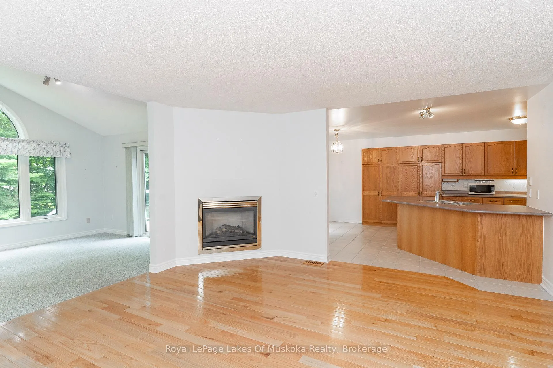 Photo 11 of 25 Stonehedge Close, Gravenhurst, Muskoka (S) — HOMEH