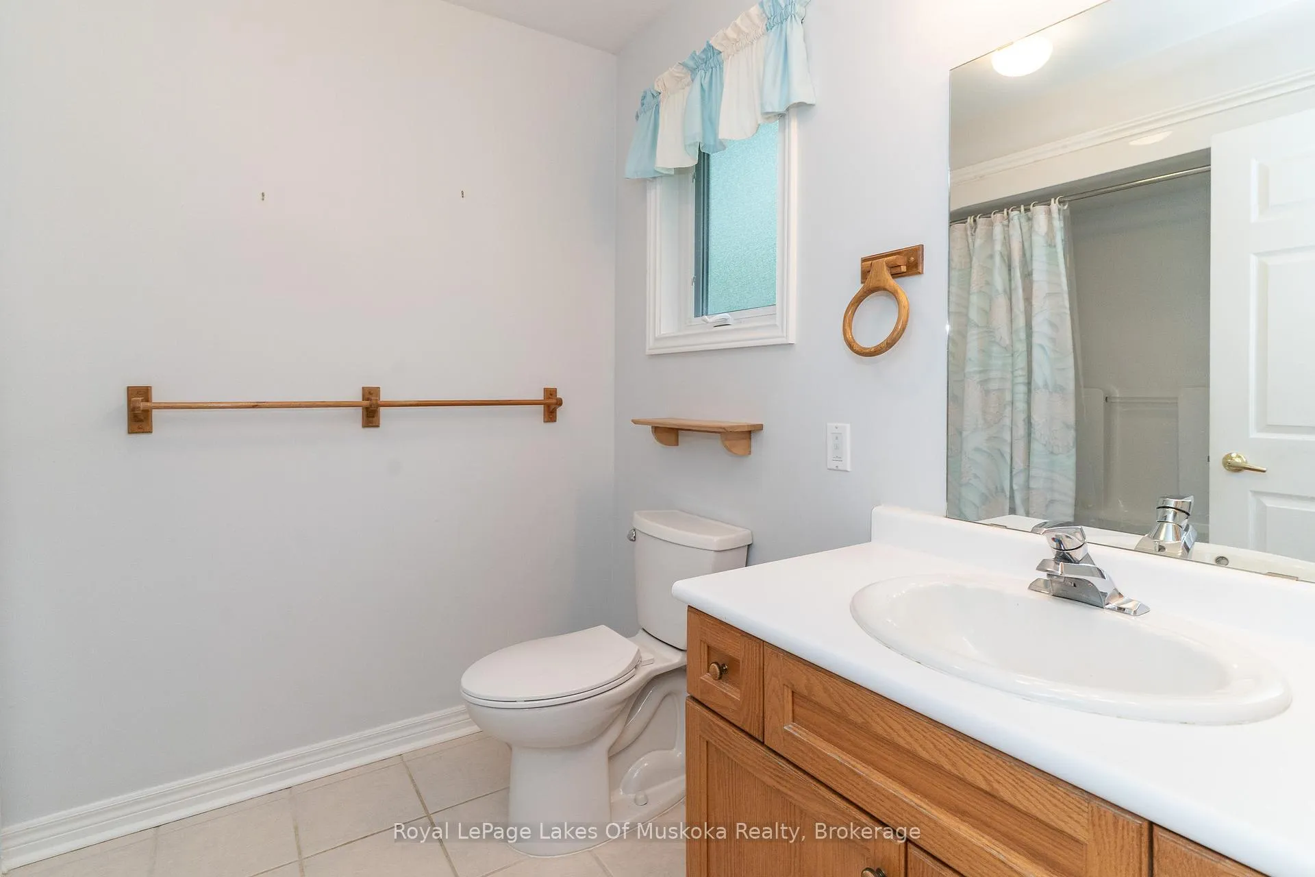 Photo 22 of 25 Stonehedge Close, Gravenhurst, Muskoka (S) — HOMEH