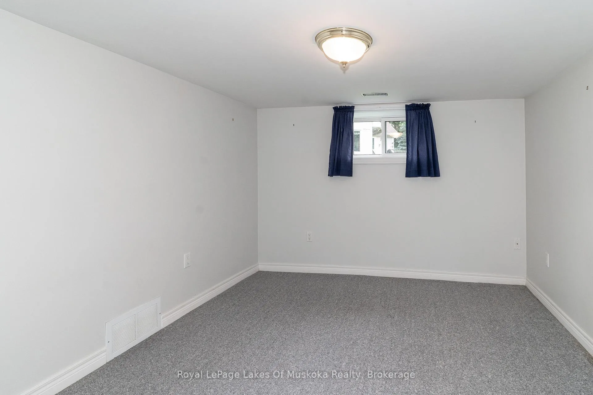 Photo 34 of 25 Stonehedge Close, Gravenhurst, Muskoka (S) — HOMEH