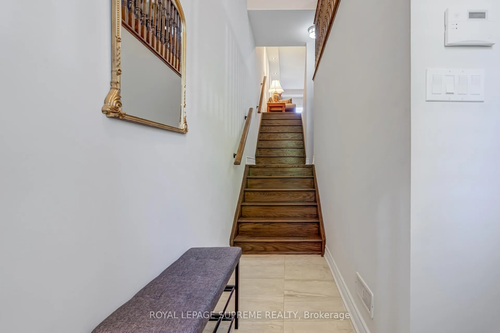 Photo 4 of 53 Dryden Way, Etobicoke, Willowridge-Martingrove-Richview — HOMEH
