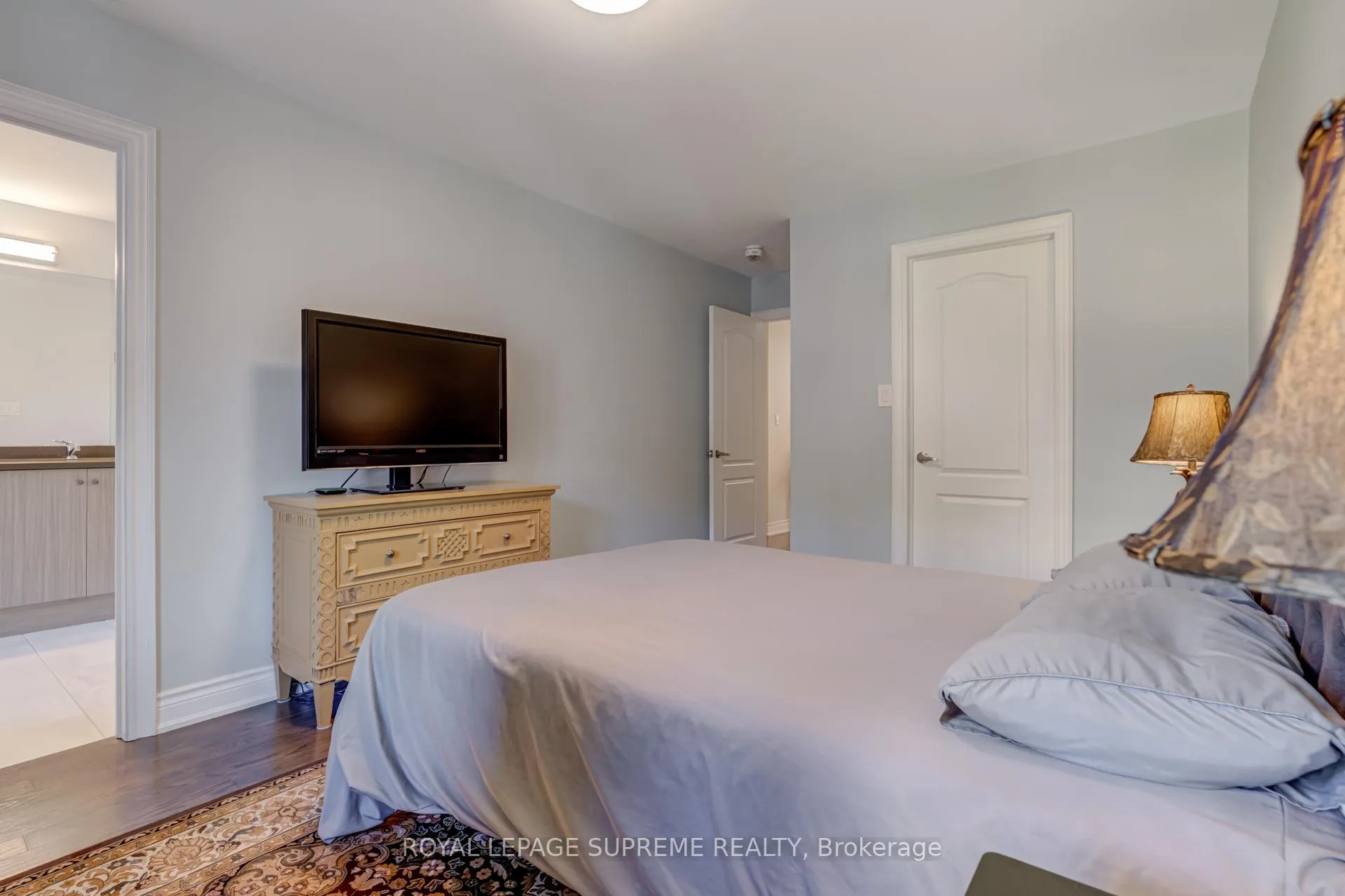 Photo 25 of 53 Dryden Way, Etobicoke, Willowridge-Martingrove-Richview — HOMEH