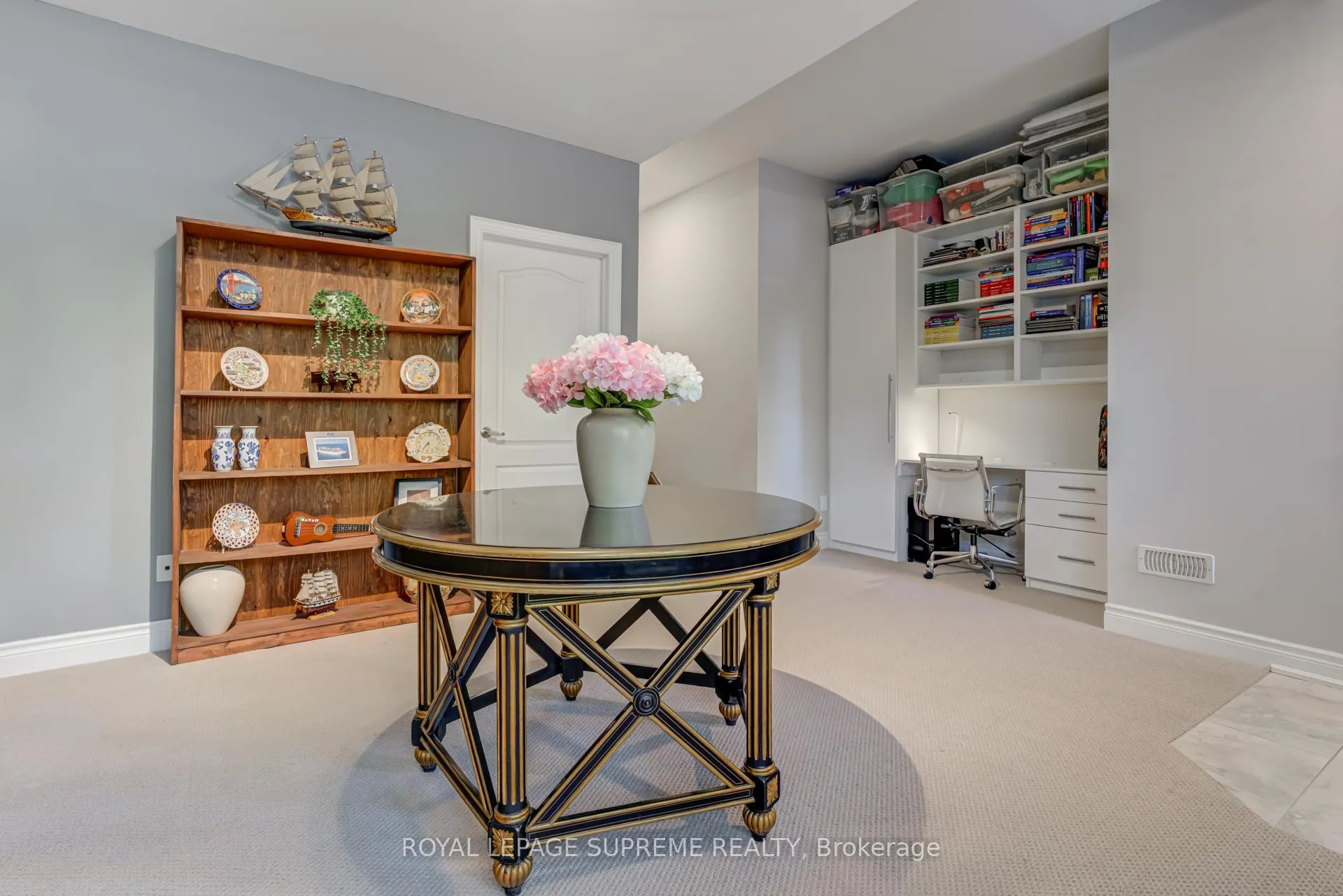 Photo 36 of 53 Dryden Way, Etobicoke, Willowridge-Martingrove-Richview — HOMEH