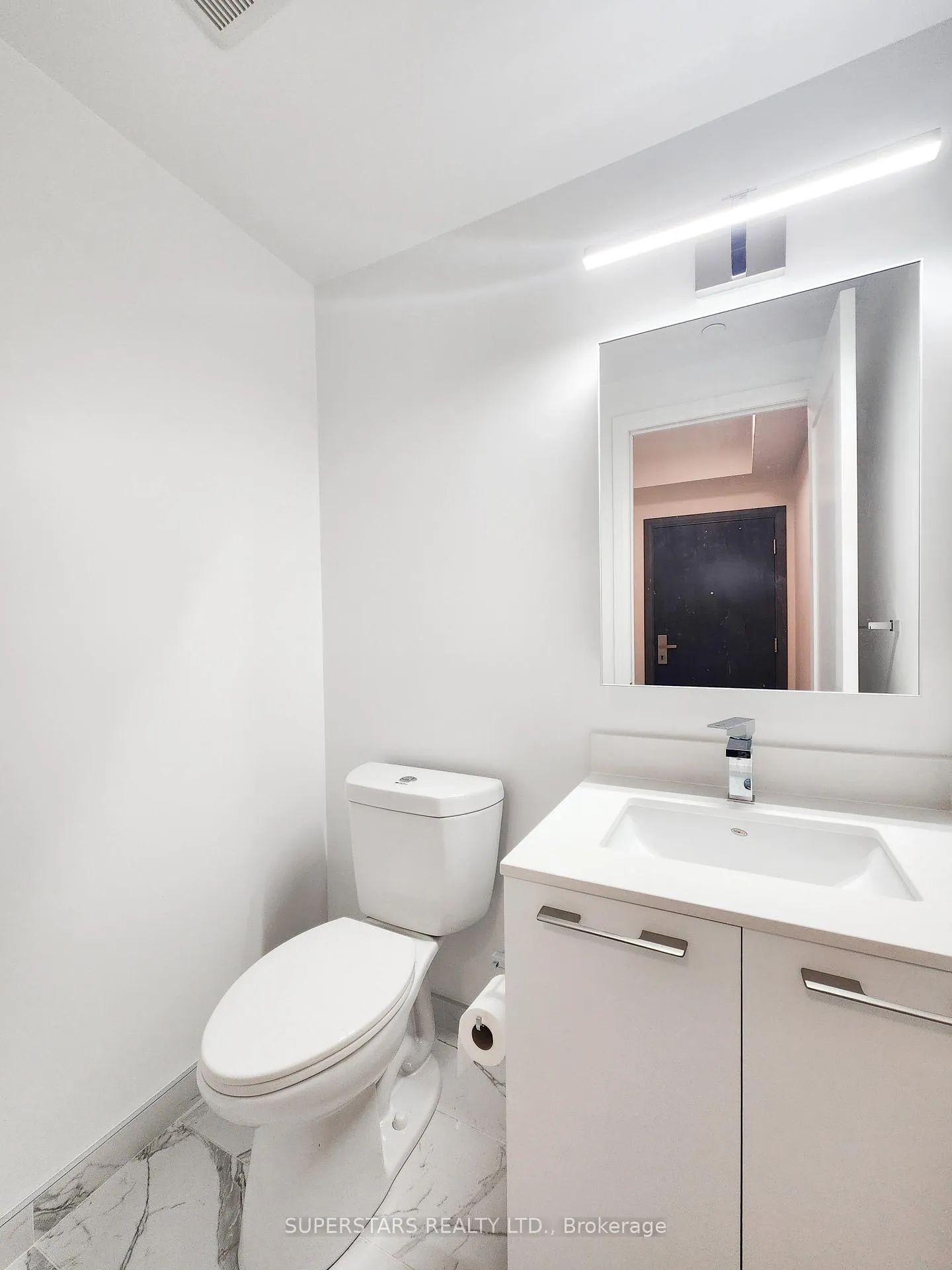 Photo 6 of Unit 631, 38 Water Walk Drive, Markham, Unionville — HOMEH