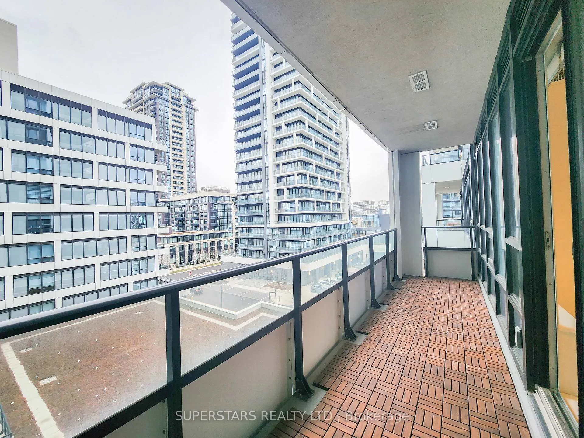 Photo 9 of Unit 631, 38 Water Walk Drive, Markham, Unionville — HOMEH