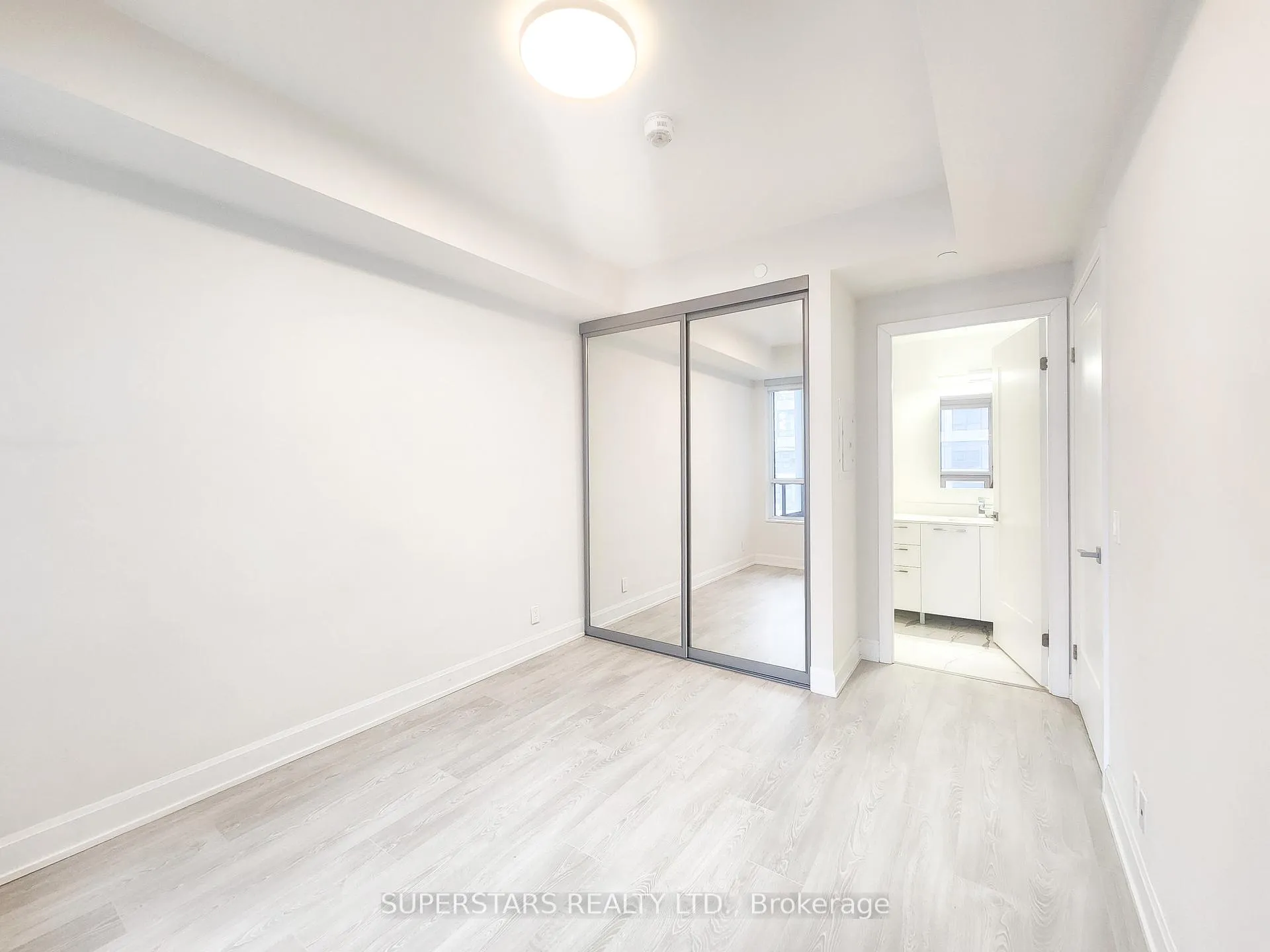 Photo 11 of Unit 631, 38 Water Walk Drive, Markham, Unionville — HOMEH