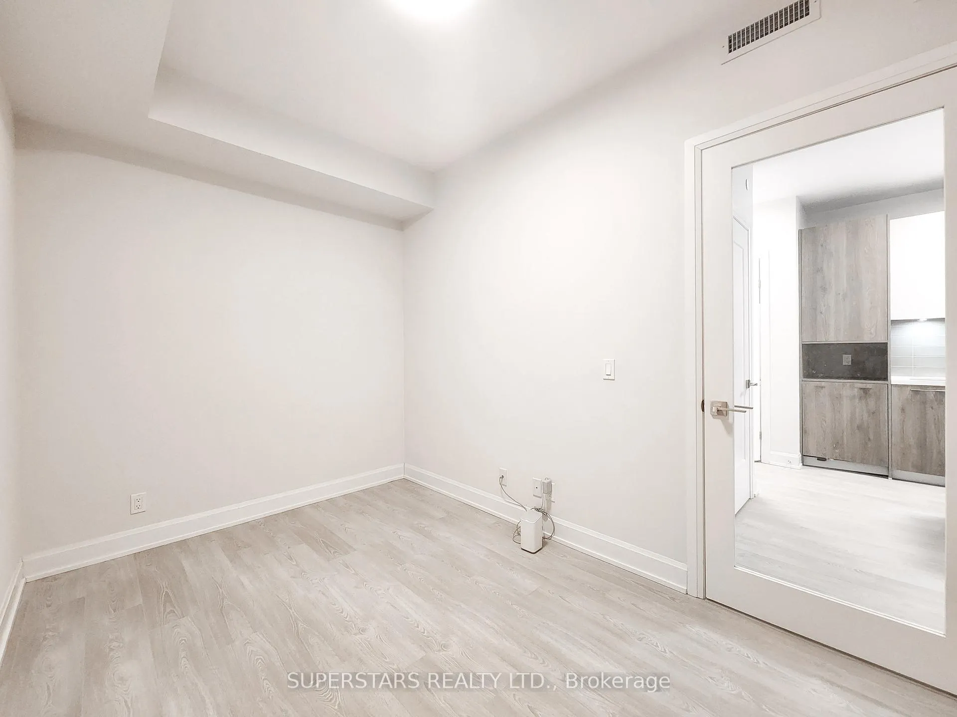 Photo 14 of Unit 631, 38 Water Walk Drive, Markham, Unionville — HOMEH