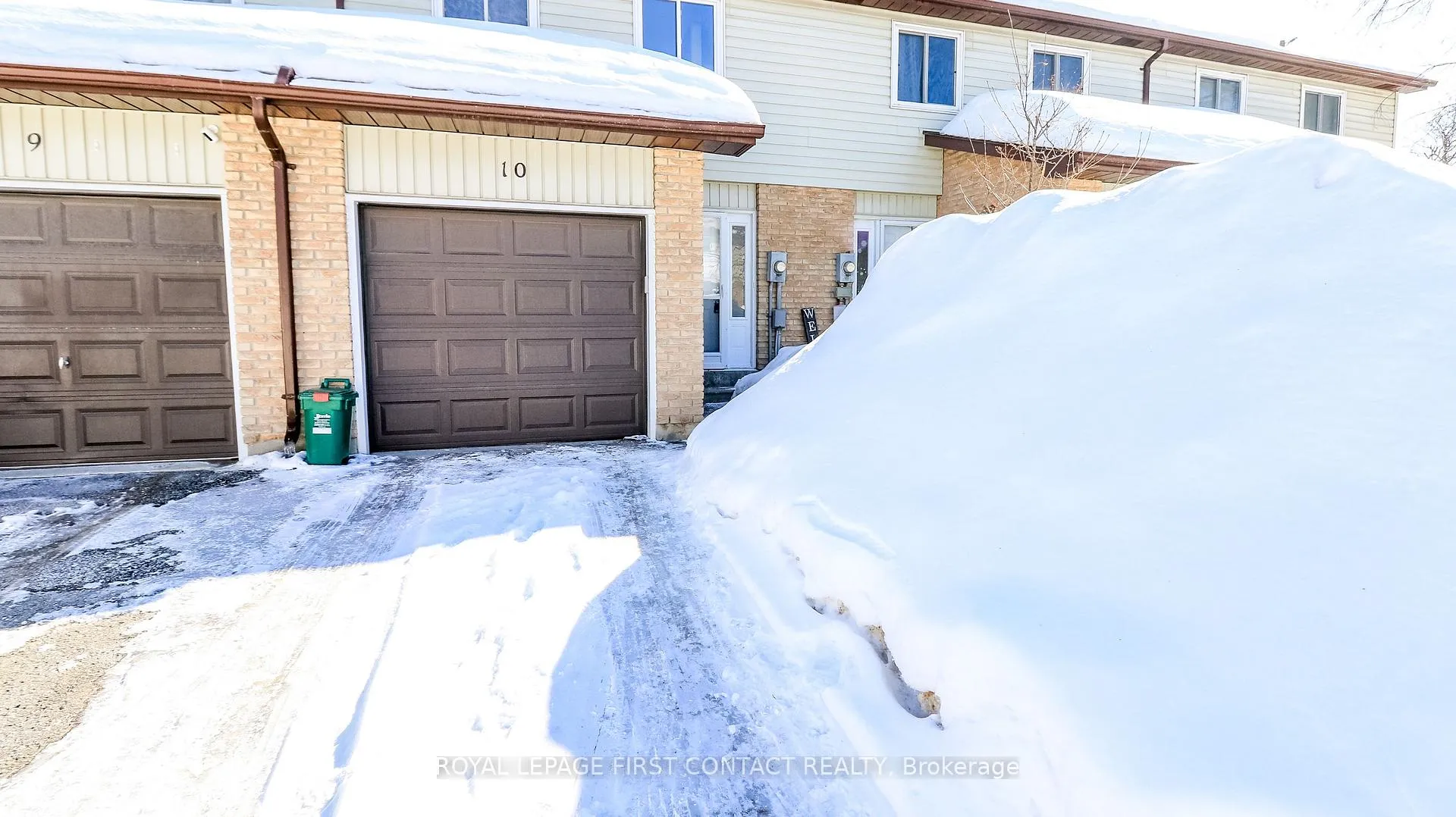 Photo 1 of Unit Unit #10, 261 Rose Street, Barrie, Wellington — HOMEH