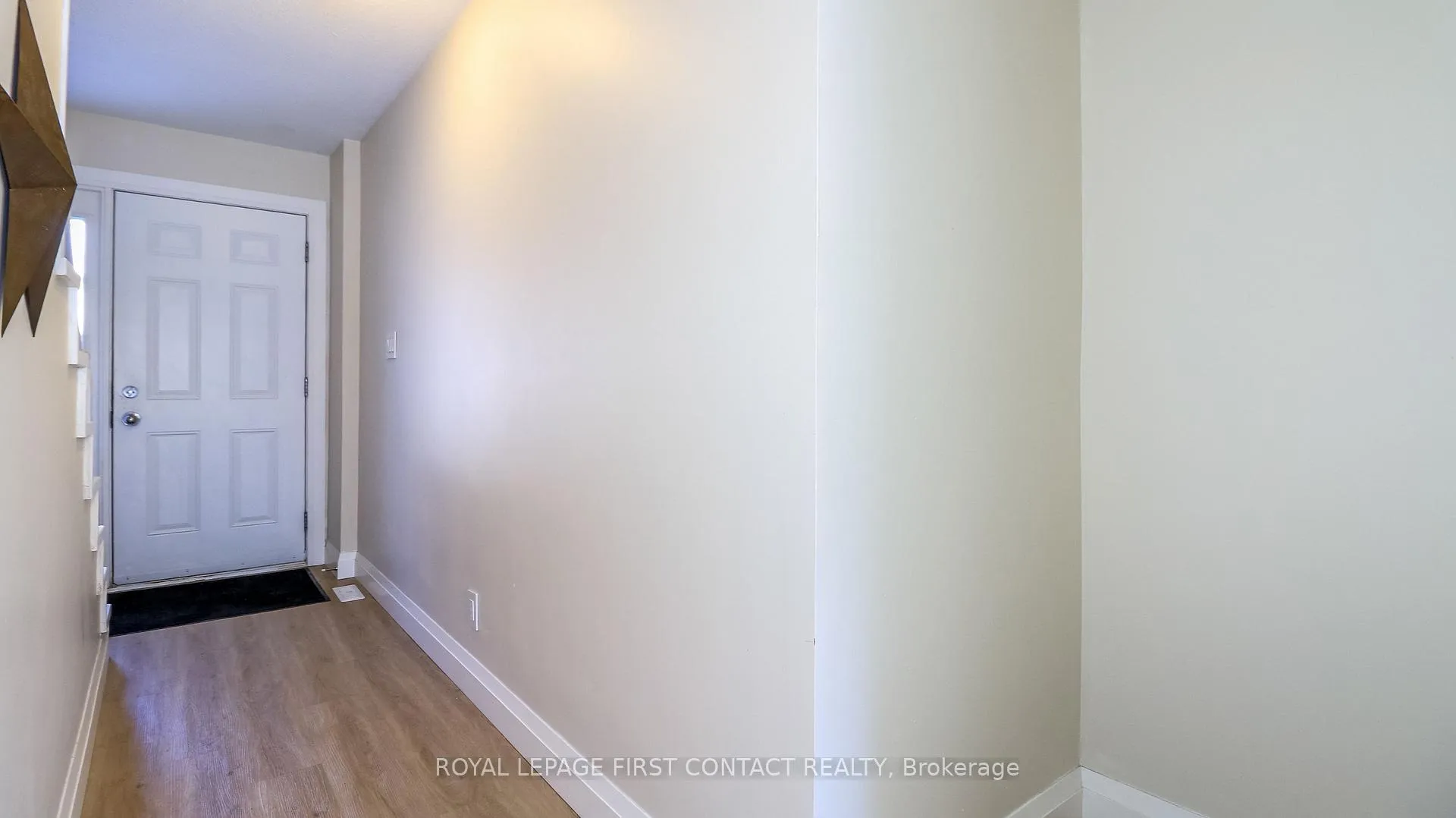 Photo 6 of Unit Unit #10, 261 Rose Street, Barrie, Wellington — HOMEH