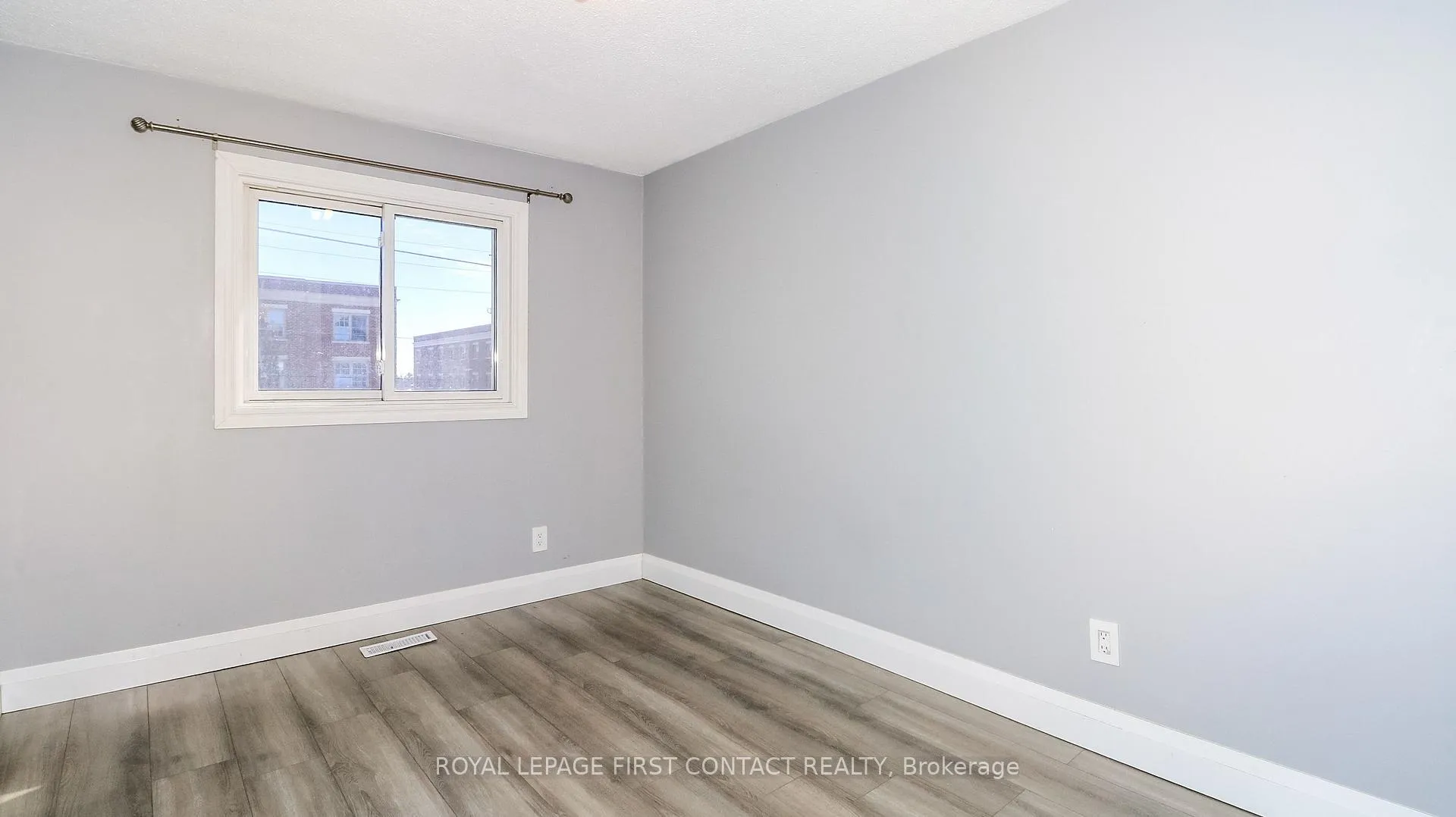 Photo 17 of Unit Unit #10, 261 Rose Street, Barrie, Wellington — HOMEH