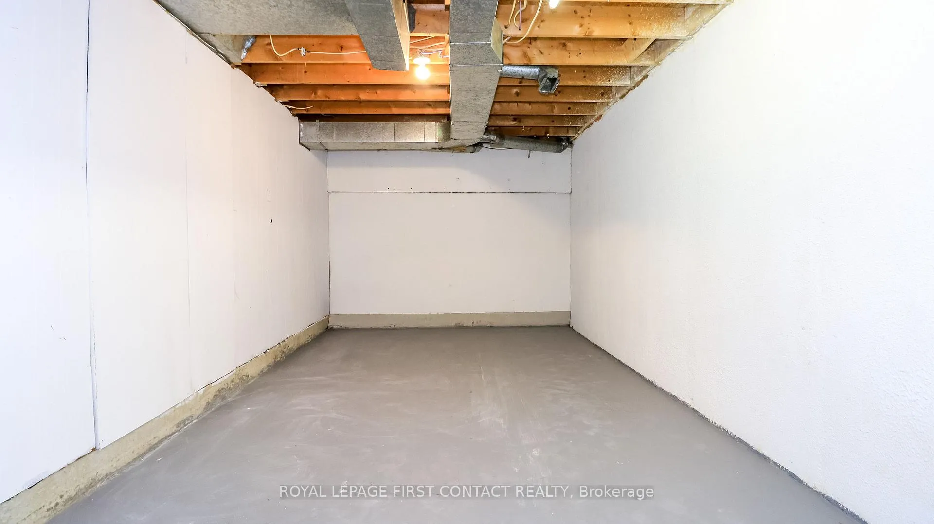 Photo 31 of Unit Unit #10, 261 Rose Street, Barrie, Wellington — HOMEH