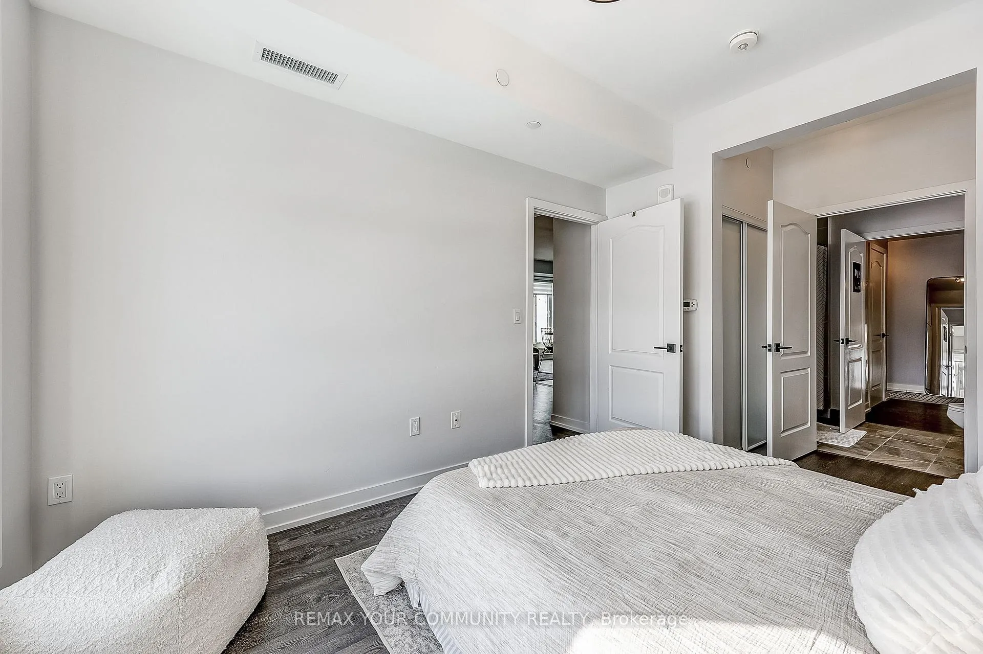 Photo 24 of Unit 244, 555 William Graham Drive, Aurora, Rural Aurora — HOMEH