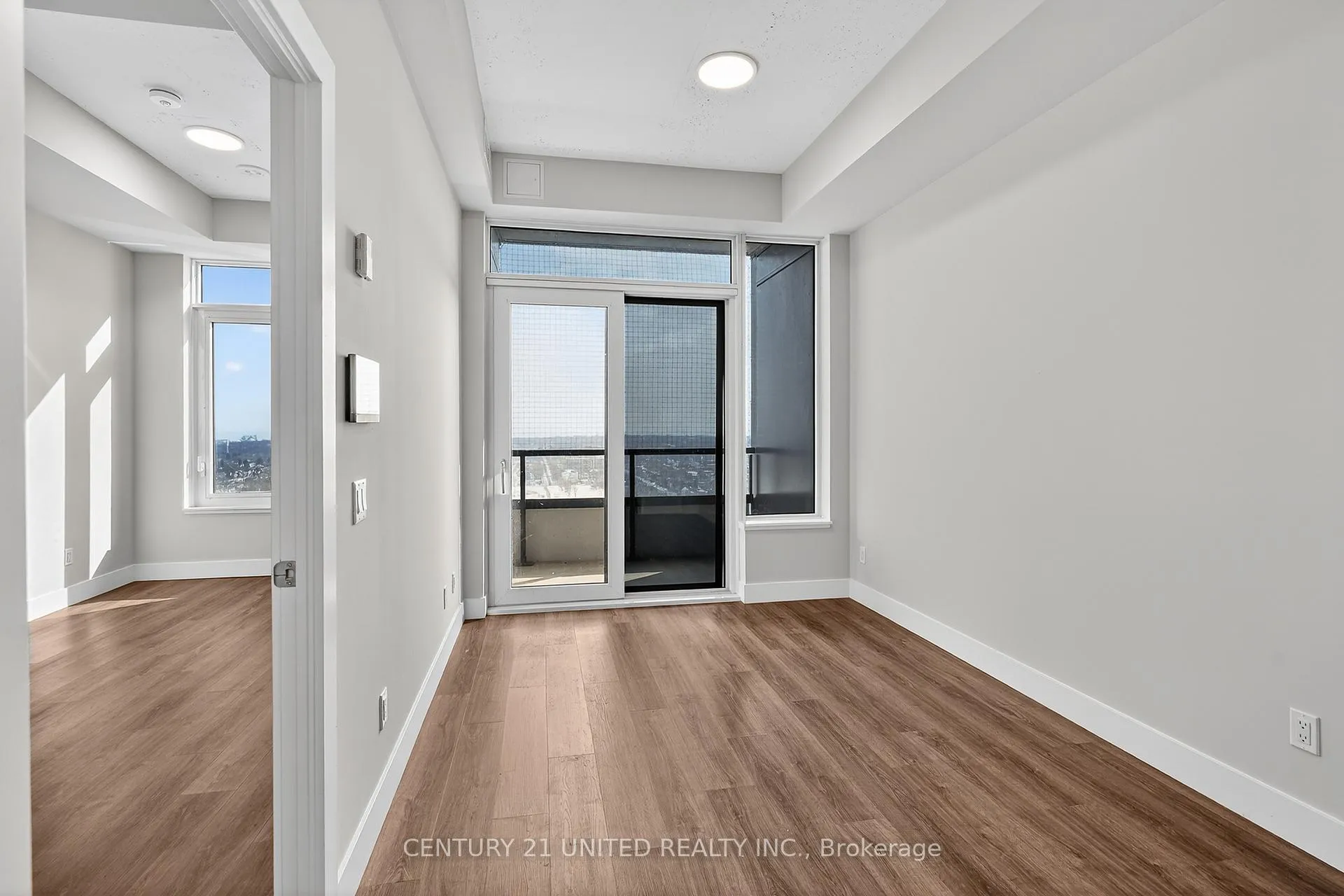 Photo 3 of Unit 1807, 80 Bond Street E, Oshawa, O'Neill — HOMEH