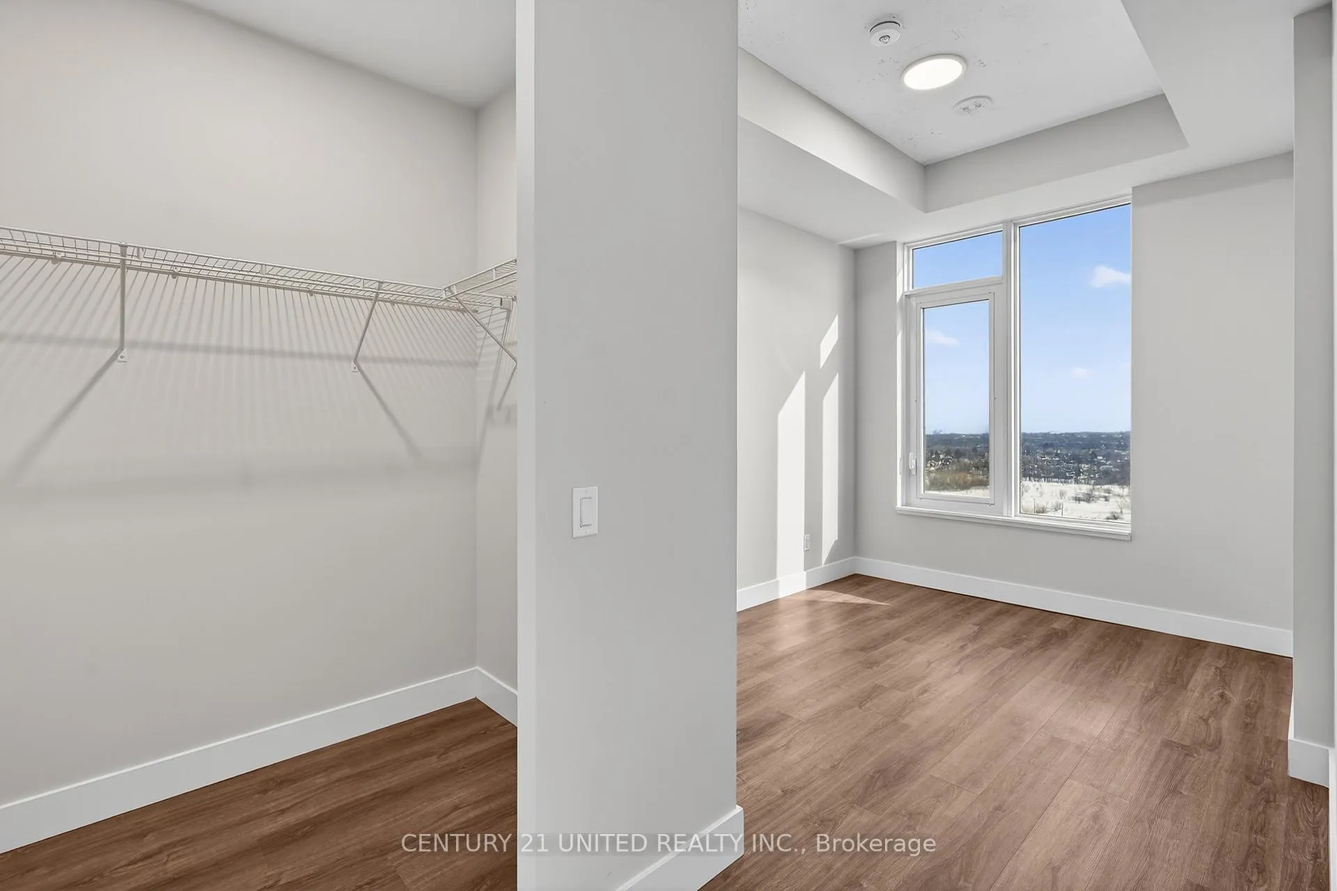 Photo 5 of Unit 1807, 80 Bond Street E, Oshawa, O'Neill — HOMEH