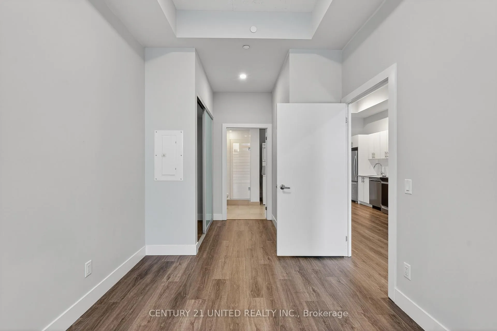 Photo 5 of Unit 415, 80 Bond Street E, Oshawa, O'Neill — HOMEH
