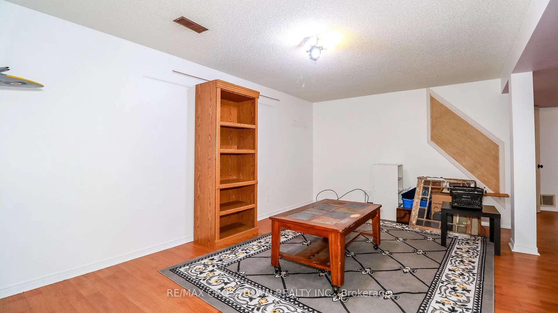 Photo 28 of 64 Royal Oak Drive, Innisfil, Cookstown — HOMEH