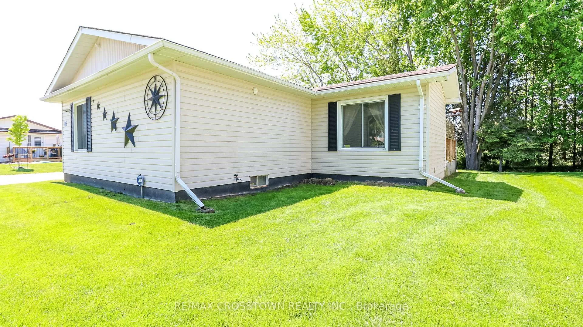 Photo 43 of 64 Royal Oak Drive, Innisfil, Cookstown — HOMEH