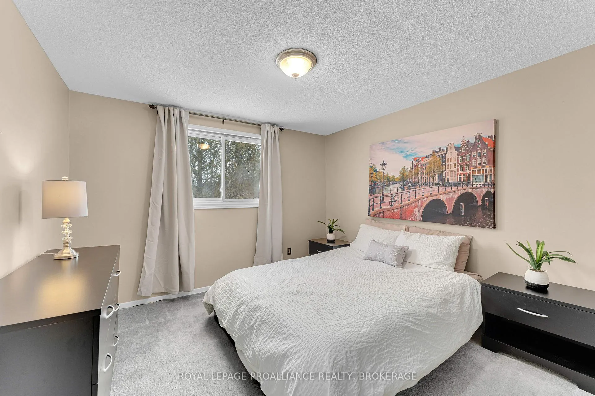 Photo 20 of 988 Pinewood Place, Kingston, City Northwest — HOMEH