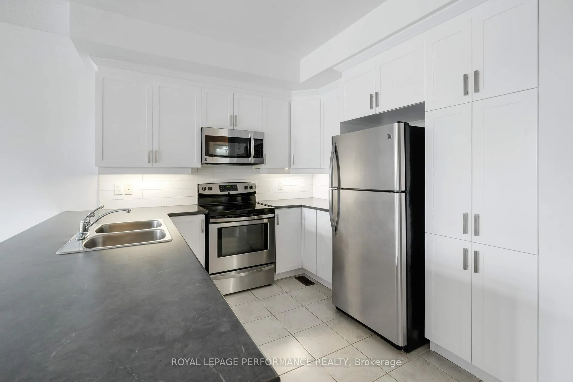 Photo 15 of Unit 53, 121 Poplin Street, Ottawa, Riverside South/Gloucester Glen — HOMEH