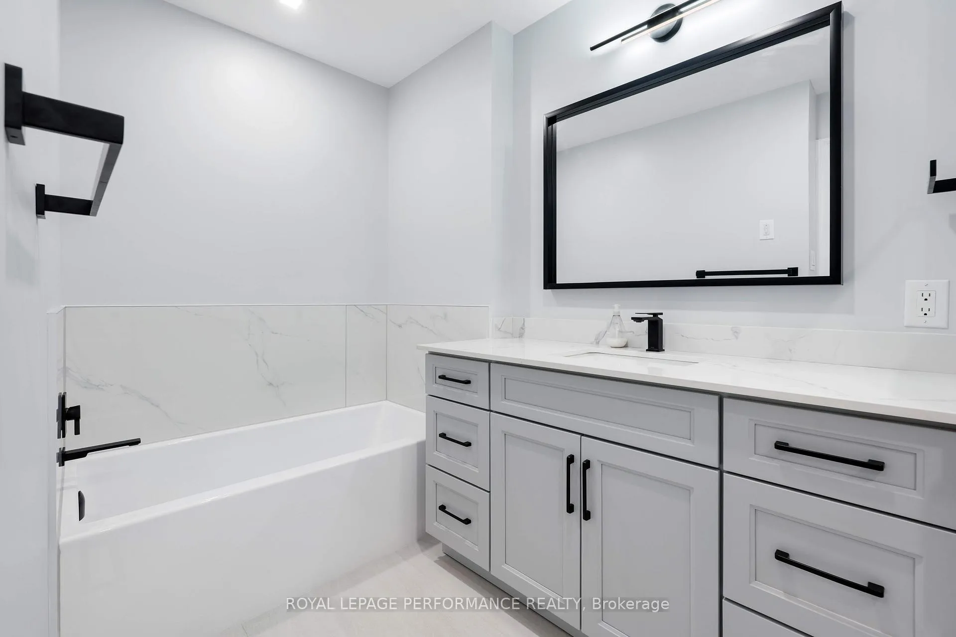 Photo 24 of Unit 53, 121 Poplin Street, Ottawa, Riverside South/Gloucester Glen — HOMEH