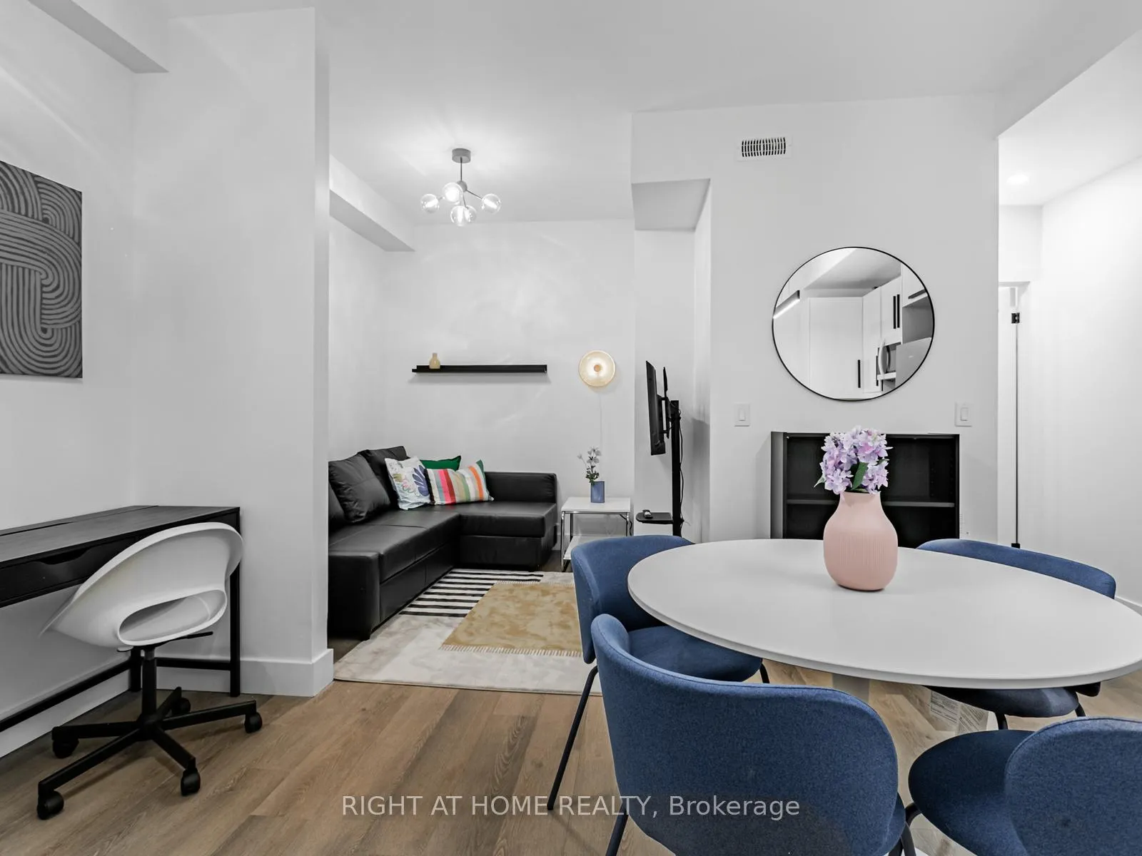Photo 7 of Unit Lower, 36 Windermere Avenue, Toronto, High Park-Swansea — HOMEH