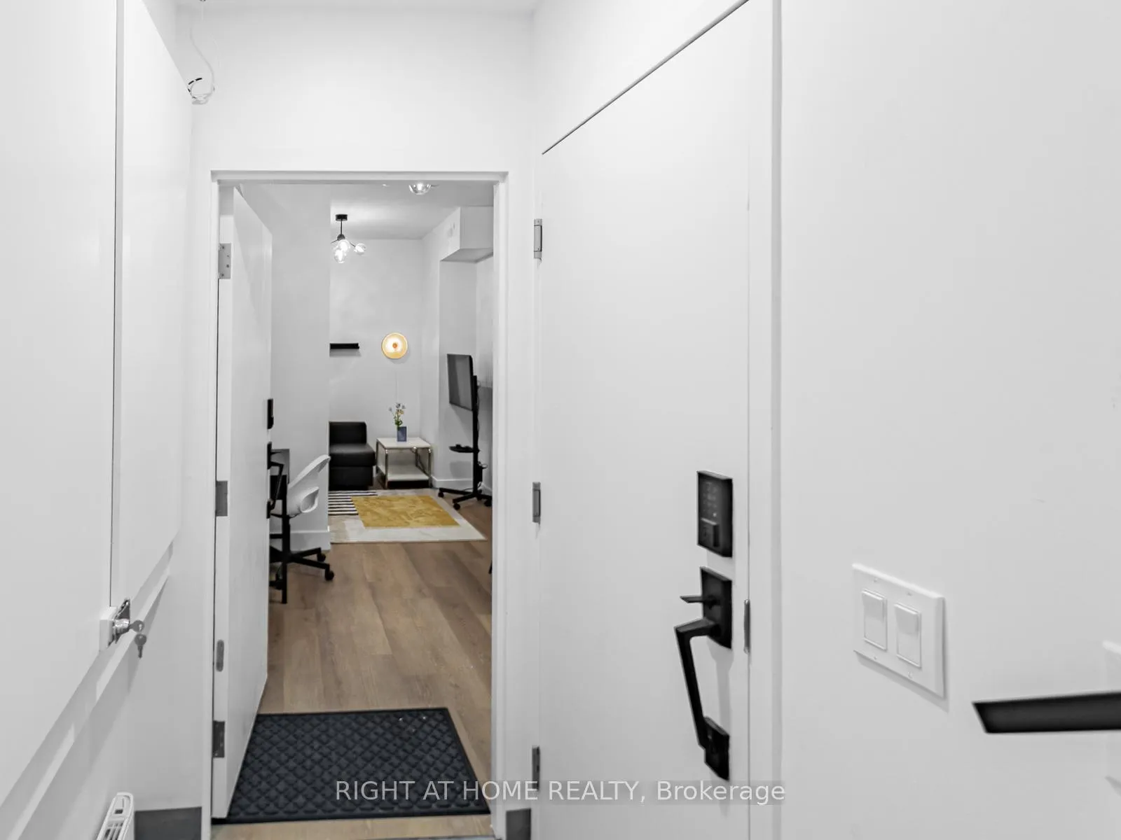 Photo 16 of Unit Lower, 36 Windermere Avenue, Toronto, High Park-Swansea — HOMEH