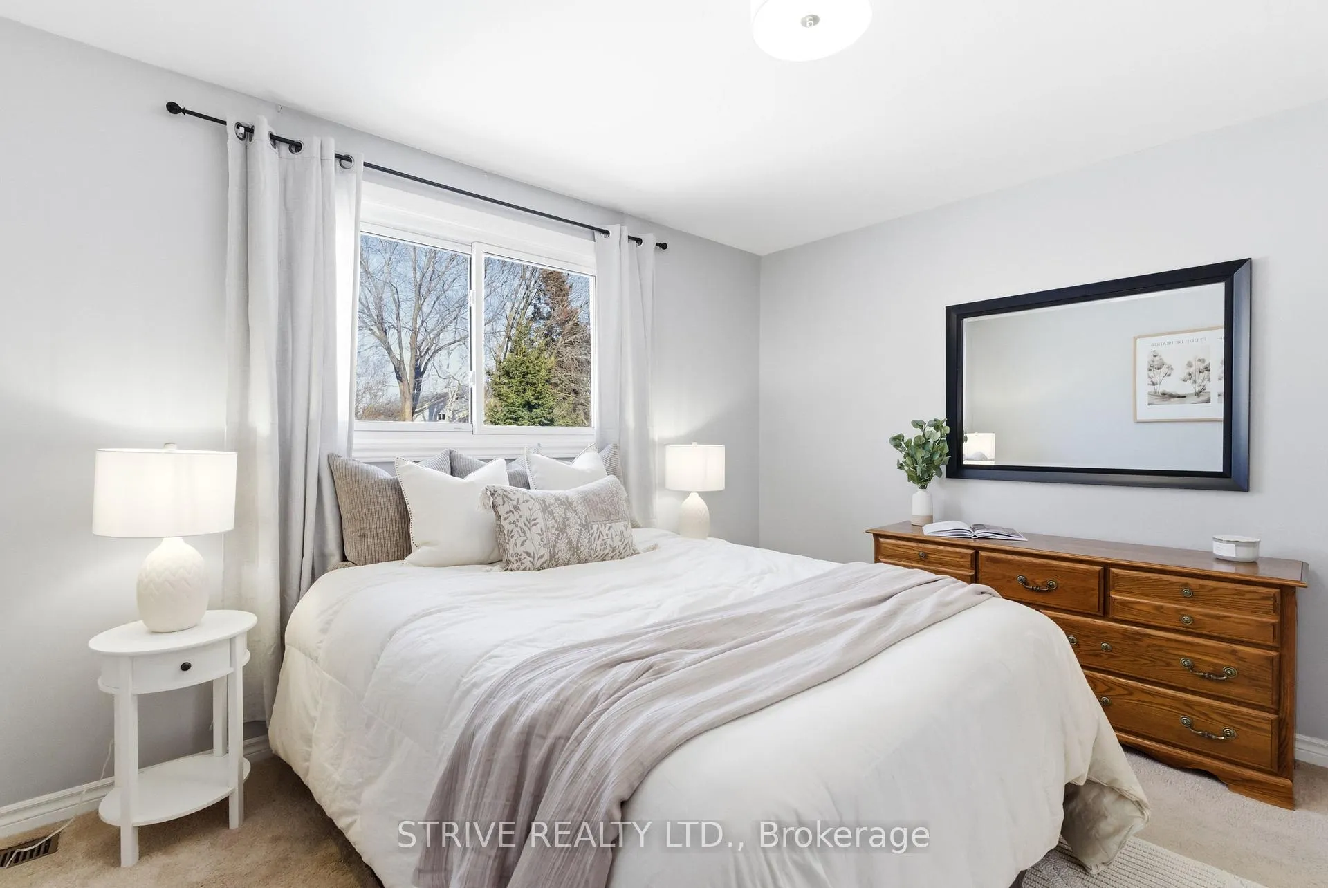 Photo 29 of 8 Quinn Drive, Clarington, Bowmanville — HOMEH