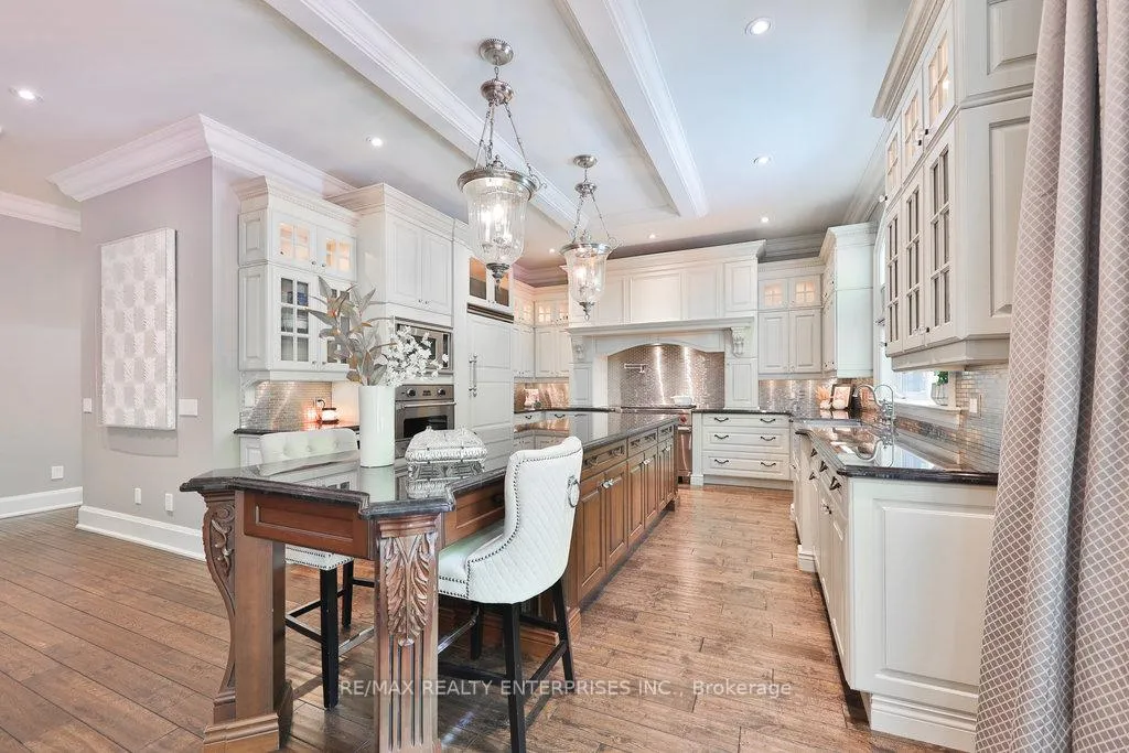 Photo 12 of 5047 Lakeshore Road, Burlington, Appleby — HOMEH