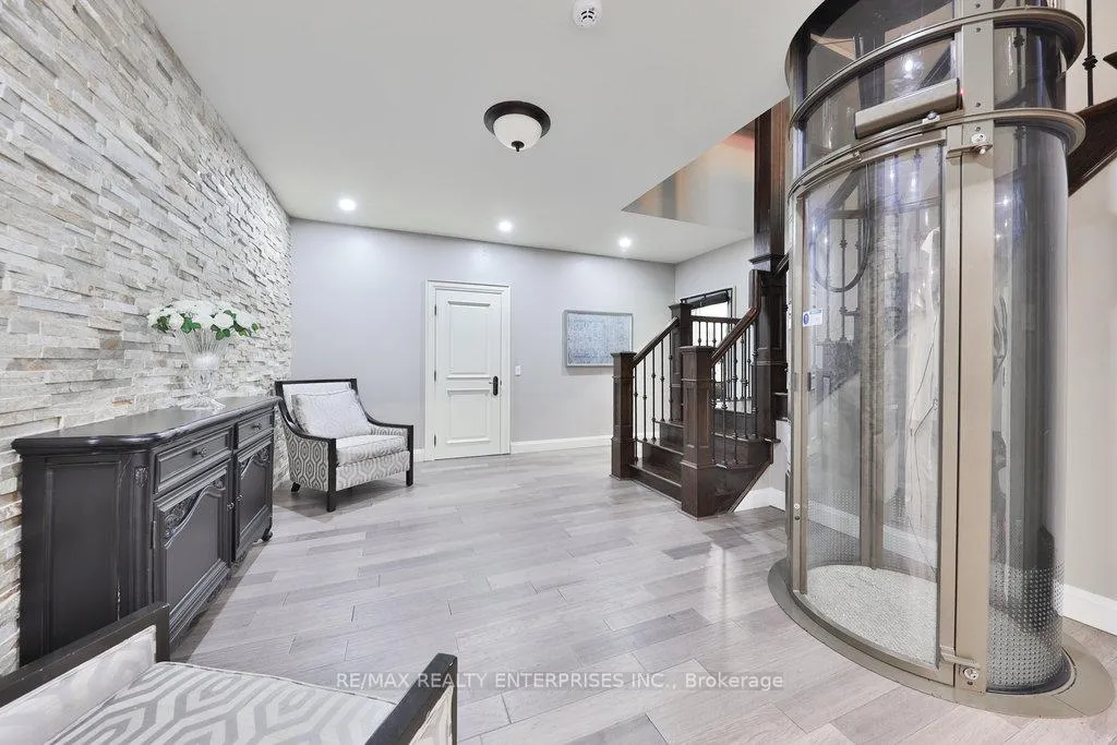Photo 30 of 5047 Lakeshore Road, Burlington, Appleby — HOMEH