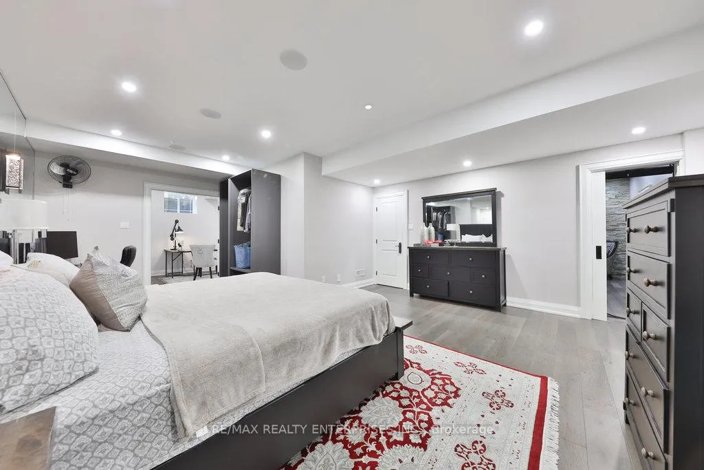 Photo 41 of 5047 Lakeshore Road, Burlington, Appleby — HOMEH