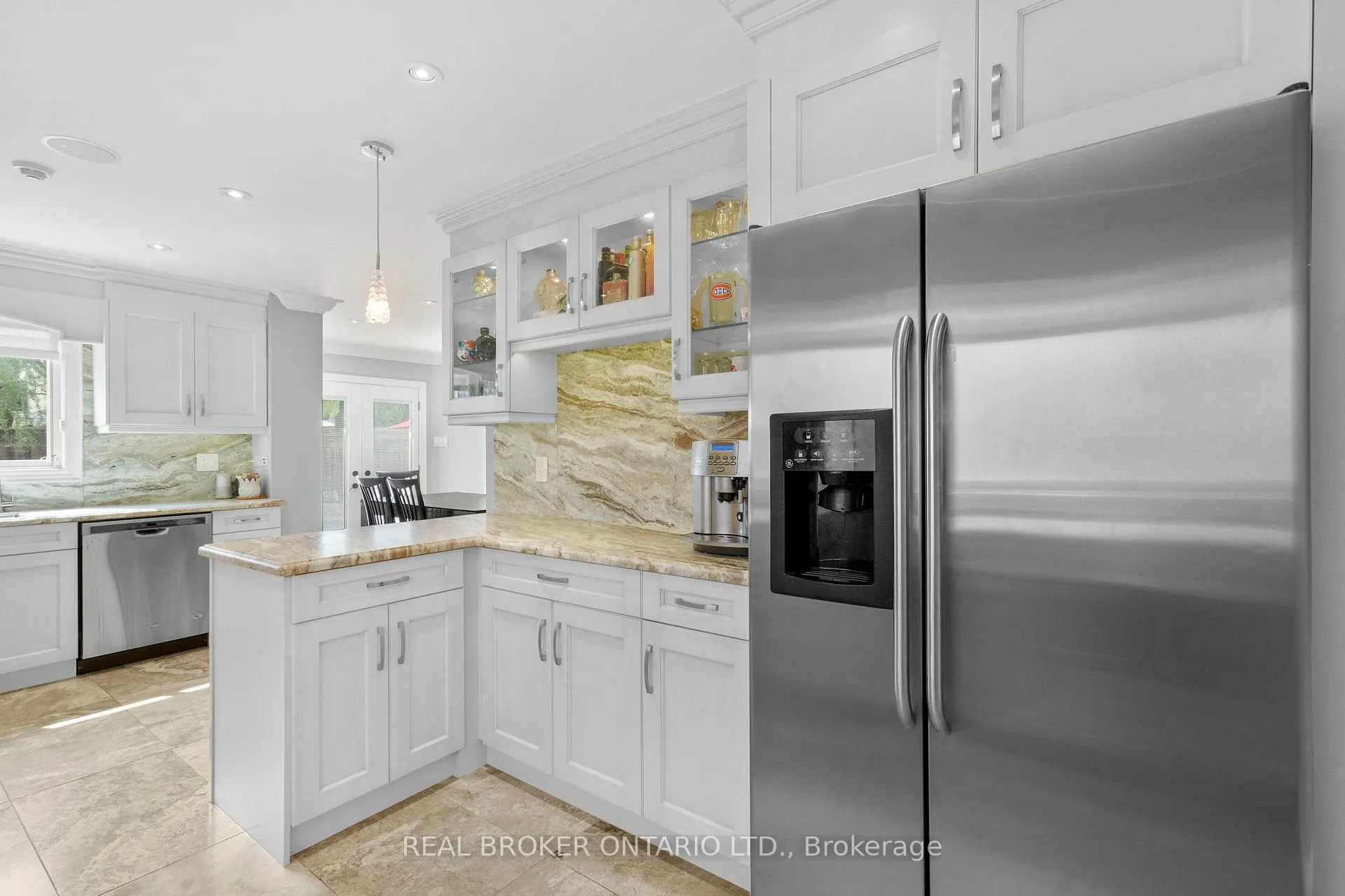 Photo 12 of 11 Fountainbridge Drive, Caledon, Bolton East — HOMEH