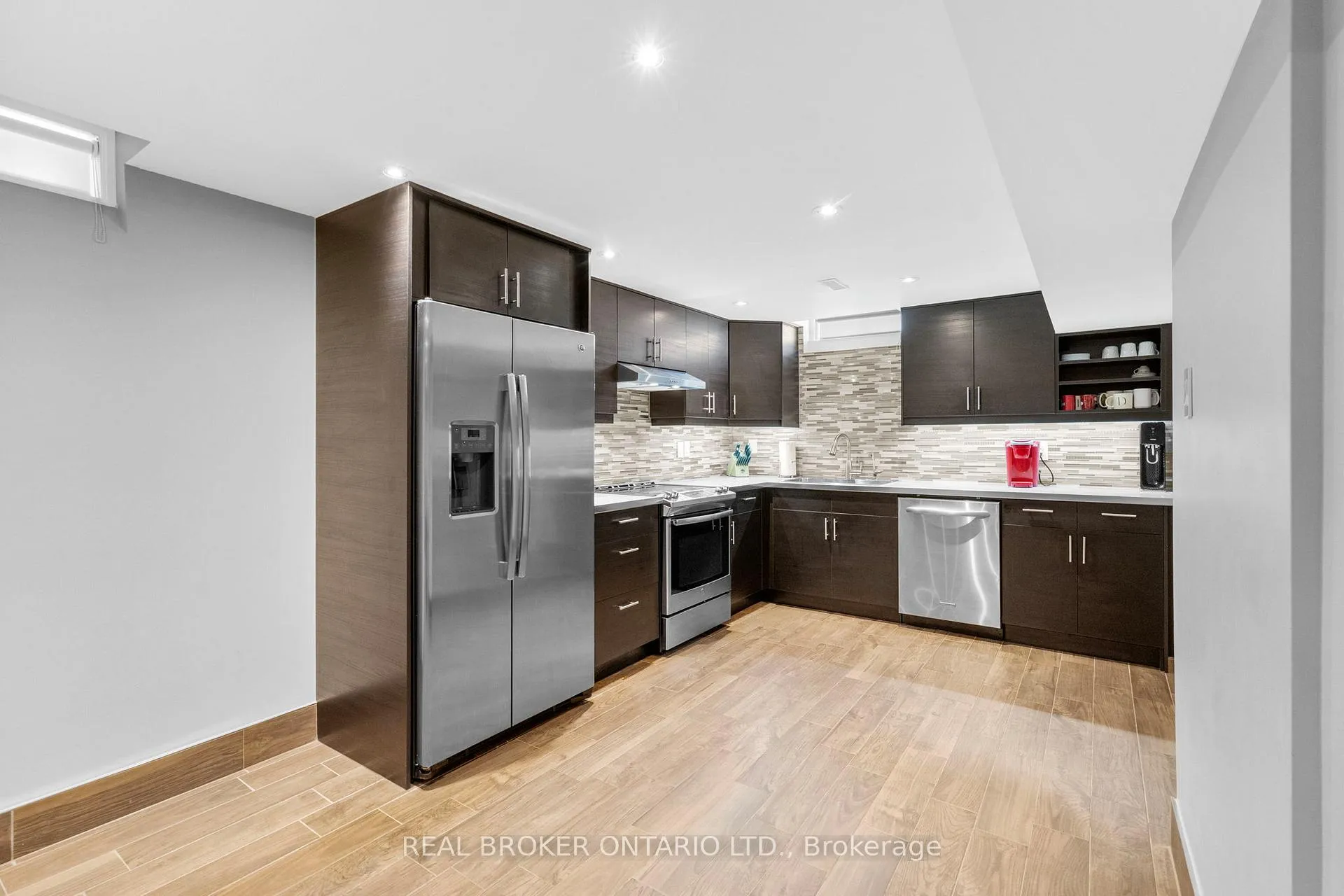 Photo 32 of 11 Fountainbridge Drive, Caledon, Bolton East — HOMEH